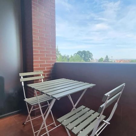 Piso Zona Hospital 6 Personas Apartment Овиедо Екстериор снимка