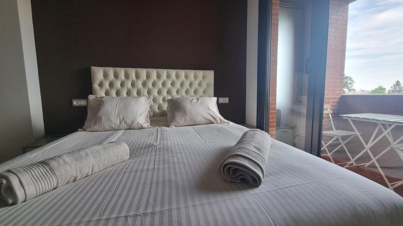 Piso Zona Hospital 6 Personas Apartment Овиедо Екстериор снимка