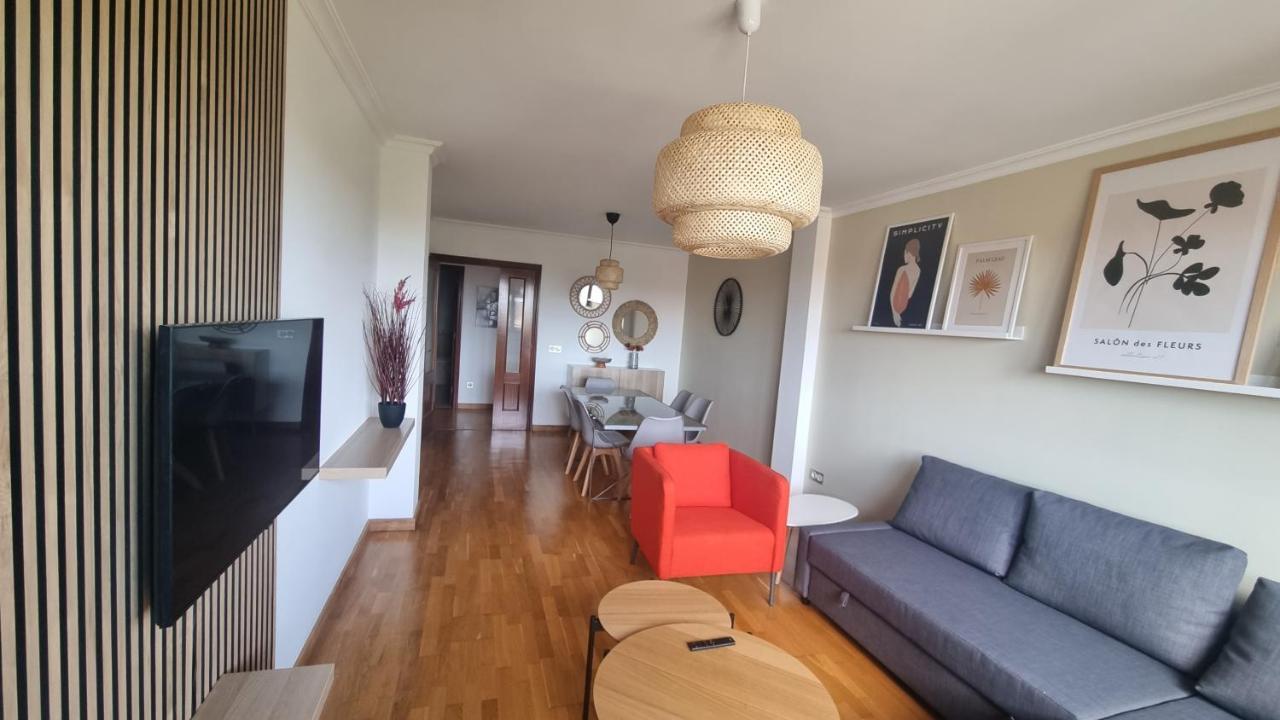 Piso Zona Hospital 6 Personas Apartment Овиедо Екстериор снимка